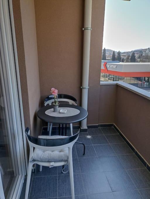 Lovely Apartment - Ljupki Stan Подгорица Екстериор снимка